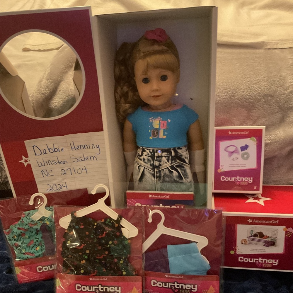 American Girl Doll Courtney Moore Bundle